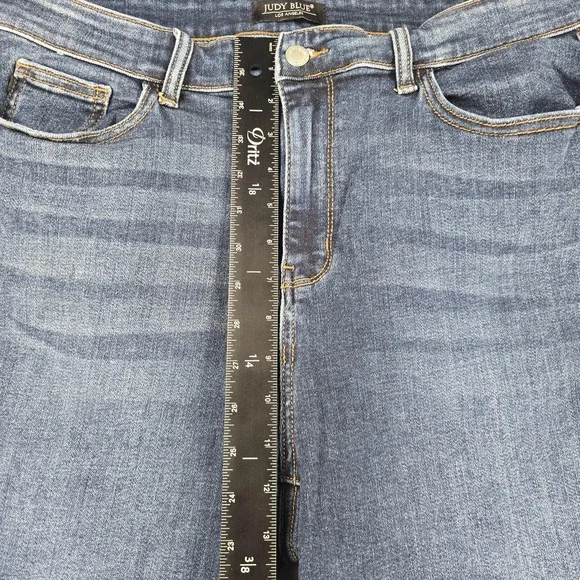Judy Blue Shorts Womens 2XL Plus Stretch Blue Denim Bermuda Relaxed Summer - Picture 6 of 9